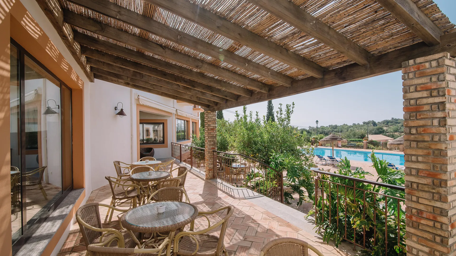 Quinta Dos Poetas Nature Hotel & Apartments Pechao